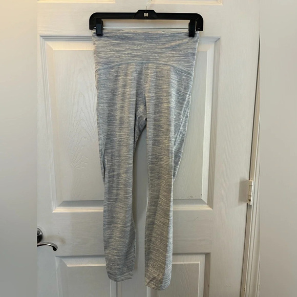 Lululemon Train Times Pant 25"
Wee Are From Space Sheer Blue Chambray - Picture 6 of 8